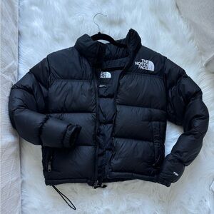 Lightly worn north face 700